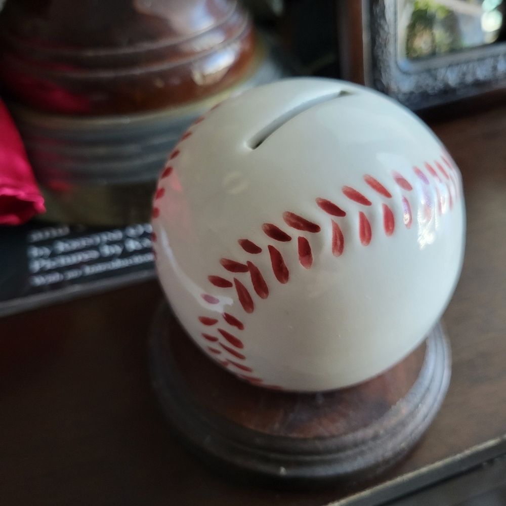 Vintage Baseball ceramic coin bank - Picture 9 of 12